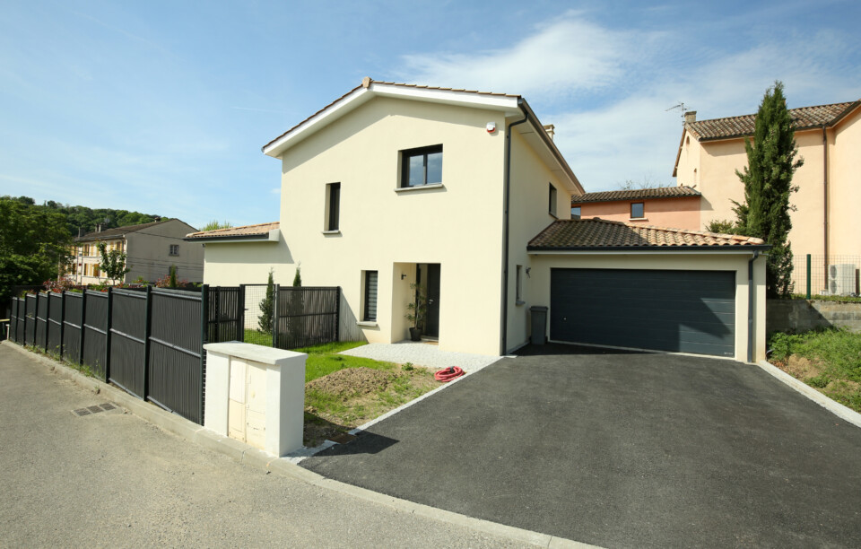 Maison à Fontaine St Martin (69270)